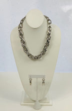 Load image into Gallery viewer, London Chain