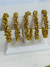Load image into Gallery viewer, Indu Bangle Set - Gold